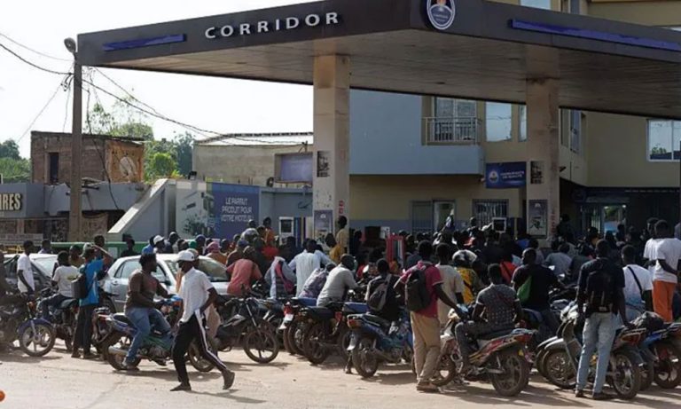 জ্বালানি সংকটে মালির সব শিক্ষাপ্রতিষ্ঠান বন্ধ