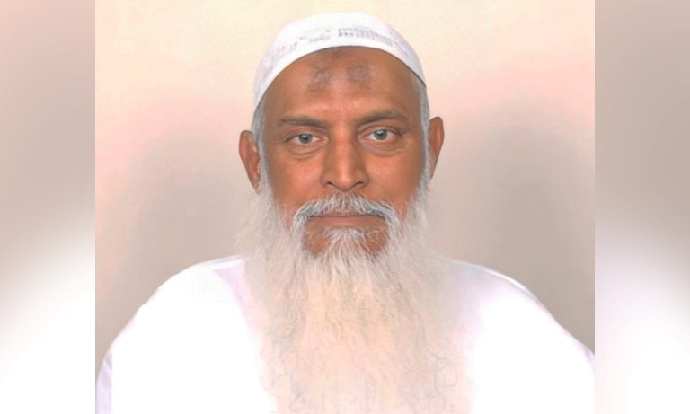 বিতর্ক পেরিয়ে ধর্ম মন্ত্রণালয়ে কায়কোবাদ