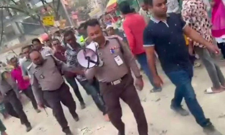 বসিলায় চাঁদাবাজির বিরুদ্ধে পুলিশের প্রকাশ্য বার্তা, গ্রেপ্তার ‘কালা ফারুক’