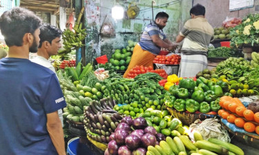ঈদের পরও স্বস্তি নেই বাজারে
