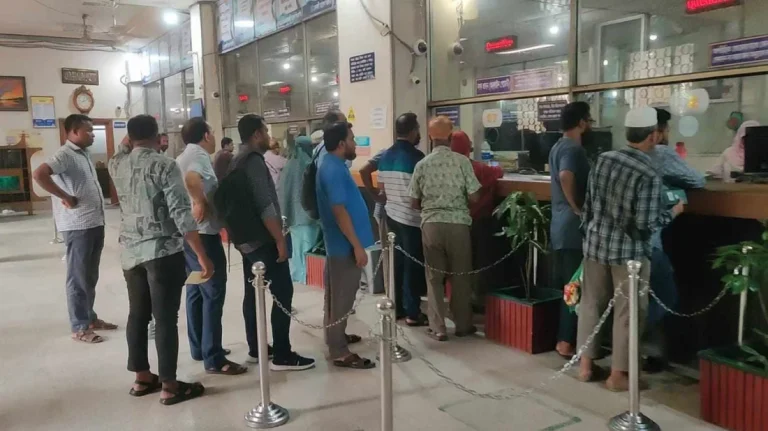 সাপ্তাহিক ছুটির দিনেও আজ খোলা থাকছে ব্যাংক