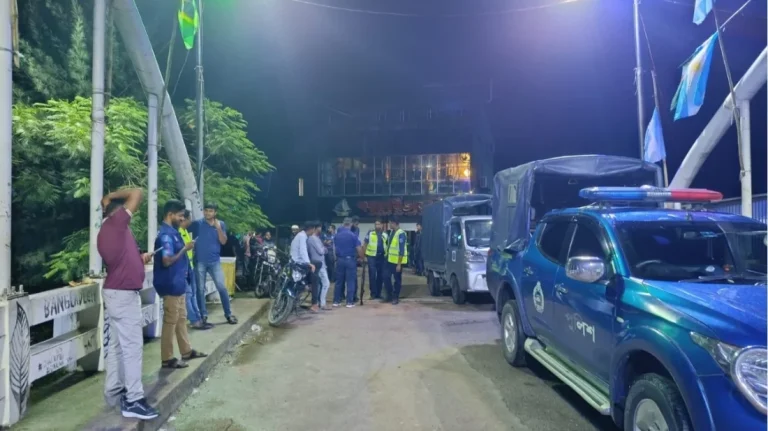 শরীয়তপুরে দোকান নির্মাণকে কেন্দ্র করে সংঘর্ষ, অর্ধশতাধিক ককটেল বিস্ফোরণ