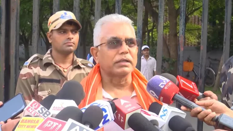 ভারতে নয় বাংলাদেশ-পাকিস্তানে গিয়ে নামাজ পড়ুন কেউ কিছু বলবে না: বিজেপির মন্ত্রী
