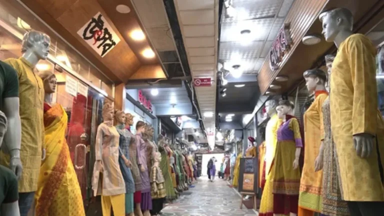 শপিংমল-দোকানপাট খোলা রাখার সময় আরও বাড়ানোর অনুরোধ দোকান মালিক সমিতির