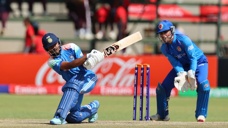 বিশ্বরেকর্ড গড়ে বিশ্বকাপের ফাইনালে ভারত