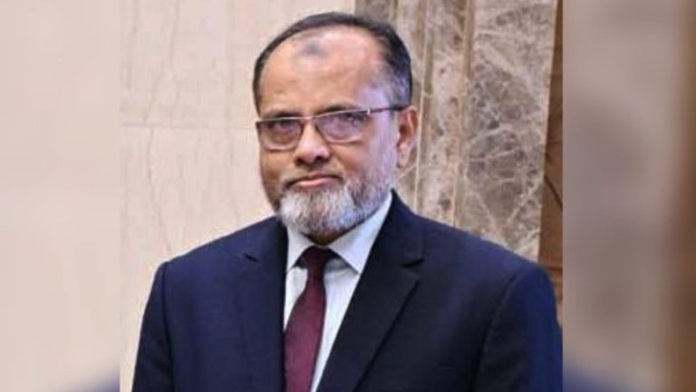 ভারপ্রাপ্ত প্রধান বিচারপতি হলেন রেজাউল হক