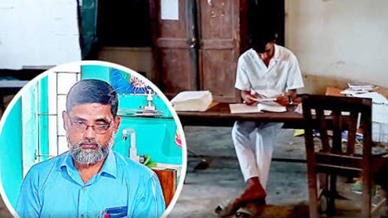 ছাত্রকে দিয়ে এসএসসির উত্তরপত্র মূল্যায়ন, শিক্ষকসহ গ্রেপ্তার ২